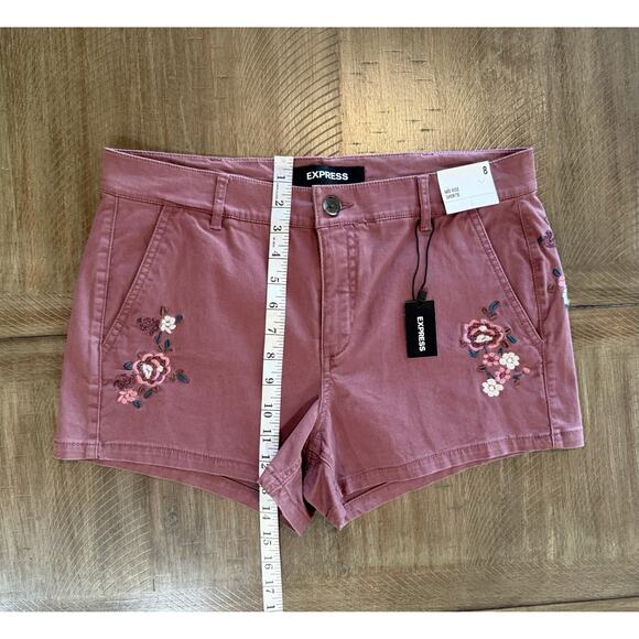 NWT Express Mid Rise Shortie Dusty Rose Embroidered Floral Shorts Women’s Size 8 - Picture 13 of 16